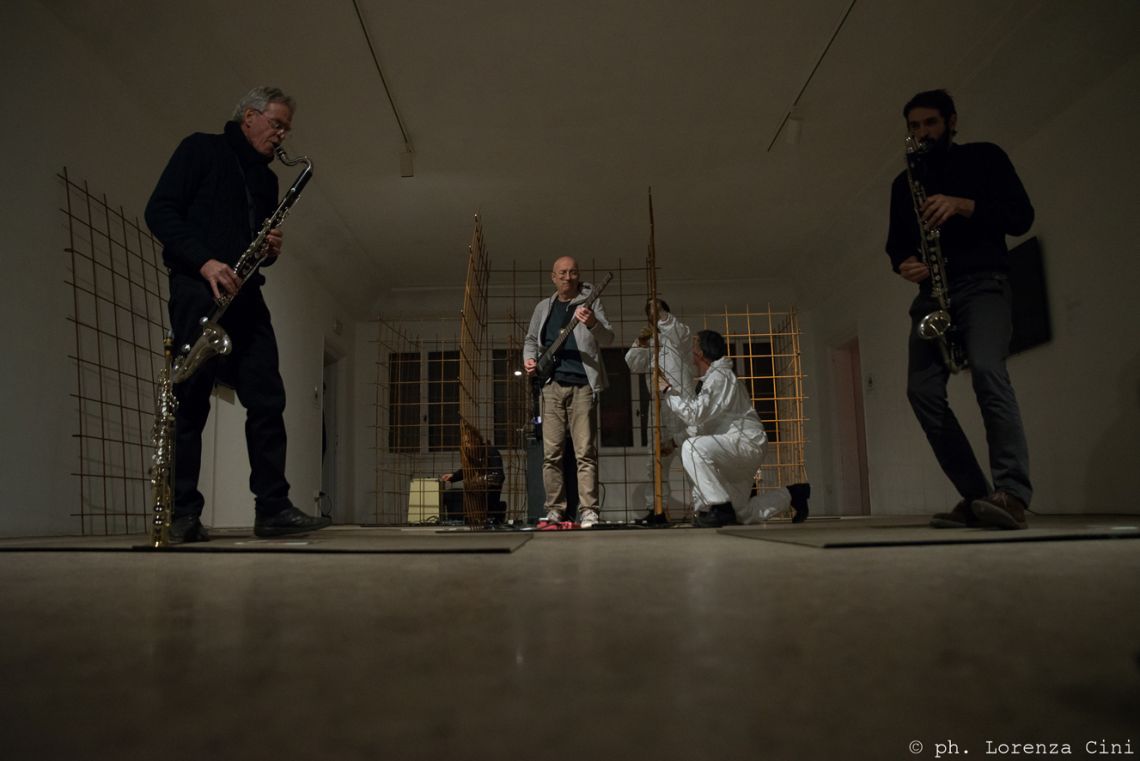 Mauro Sambo, Conversation (a John Coltrane). Performance at the III Venice International Performance Art Week 2016. Image © Lorenza Cini